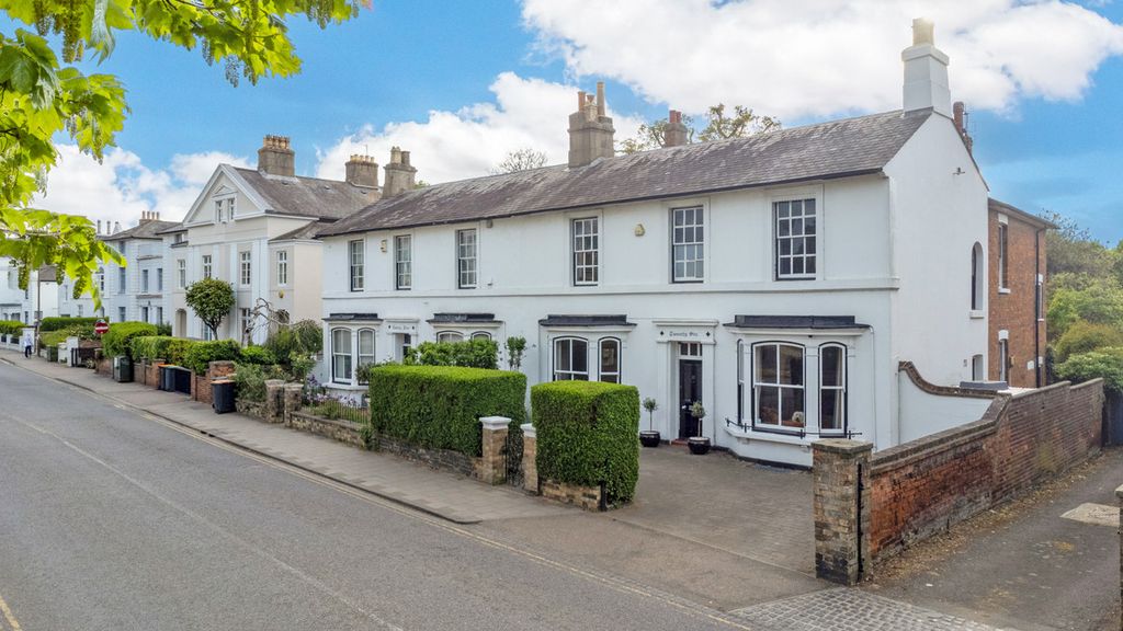 Additional image 2 of 4 bed semi-detached house for saleKimbolton Road Bedford, Bedfordshire MK40