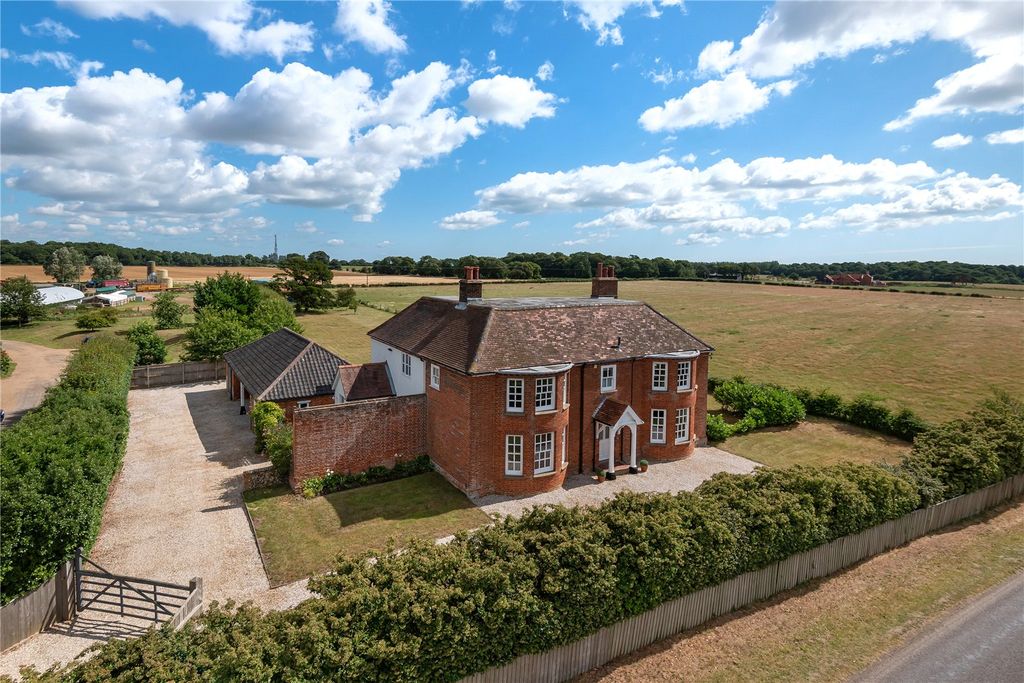 5 bed detached house for saleAldeburgh Road, Friston, Saxmundham, Suffolk IP17