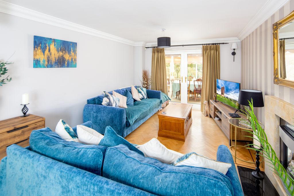 Additional image 6 of 5 bed detached house for saleMallards Way, Bicester OX26