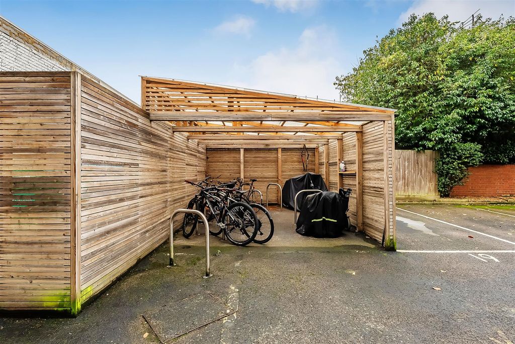 Additional image 14 of 1 bed flat for saleThe Street, Ashtead KT21