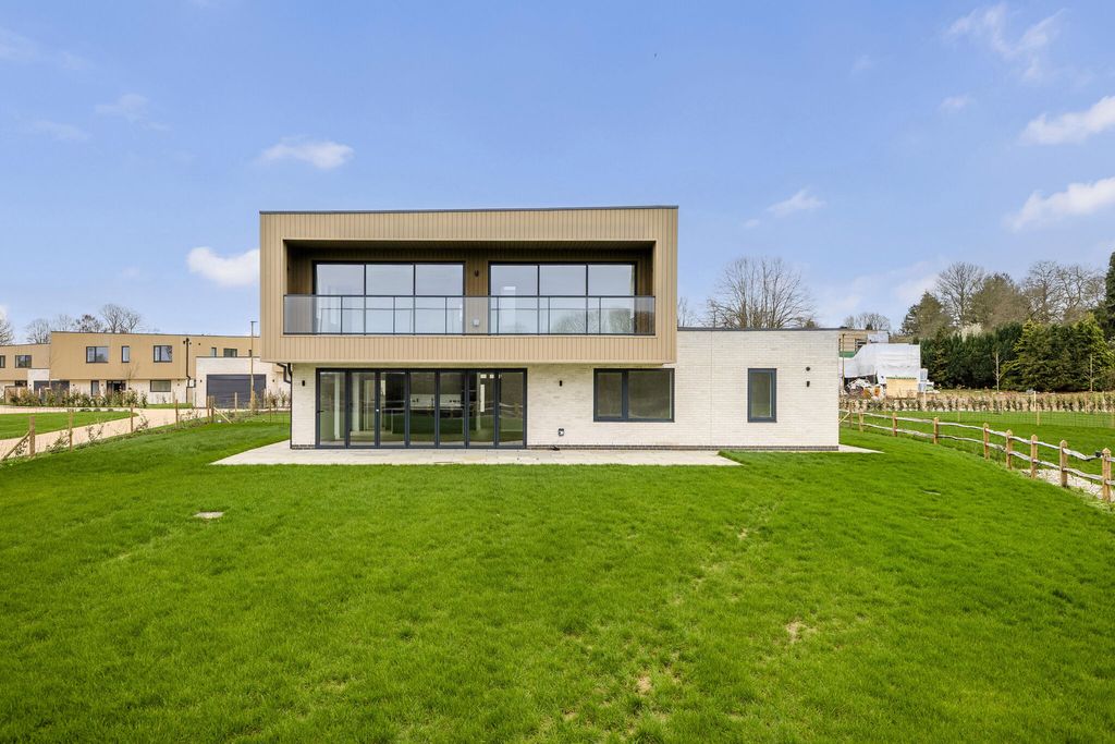 Additional image 20 of 4 bed detached house for saleCourtlands Park, Park Road, Banstead SM7