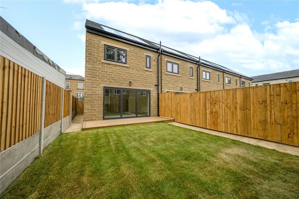 Additional image 9 of 3 bed detached house for salePlot 1, Belle Vue Street, Batley, West Yorkshire WF17