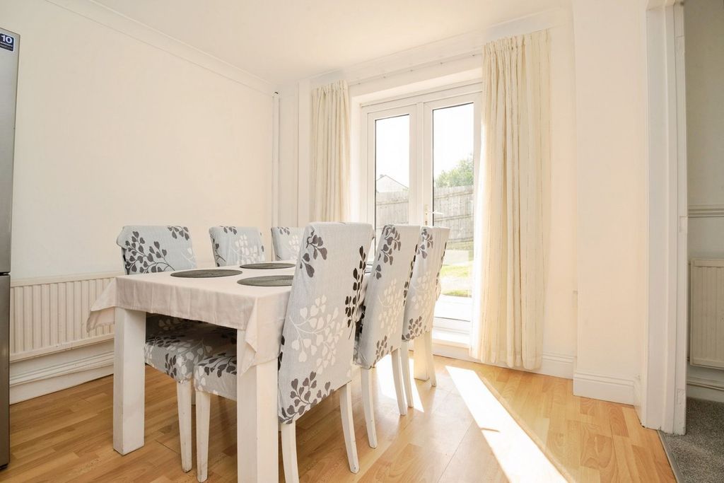 Additional image 5 of 3 bed semi-detached house for salePillmawr Circle, Newport NP20