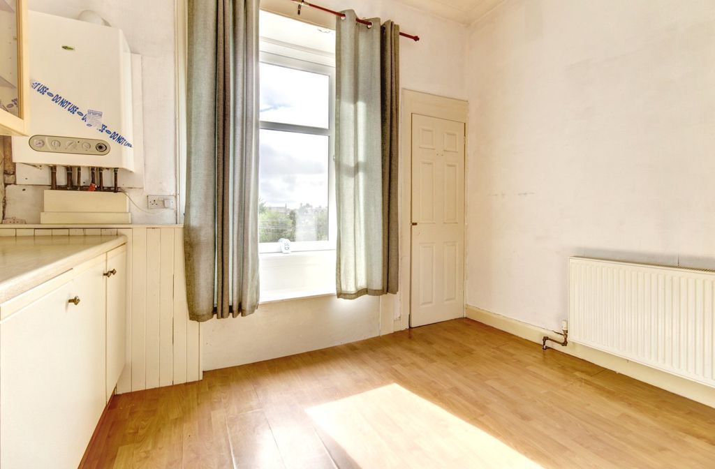 Additional image 4 of 1 bed flat for saleOverton Street, Alexandria G83