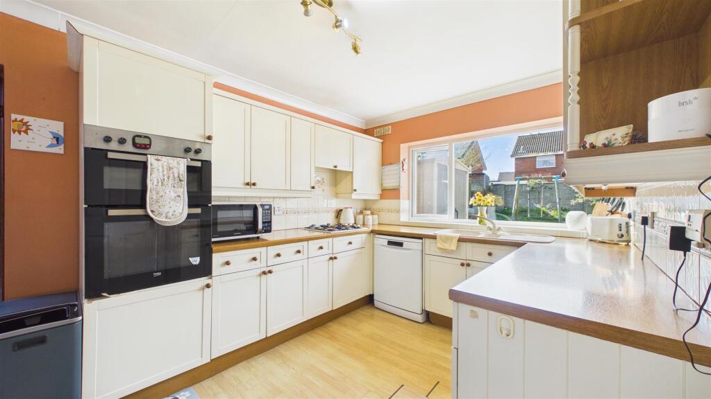 Additional image 9 of Foxlea Road, Halesowen