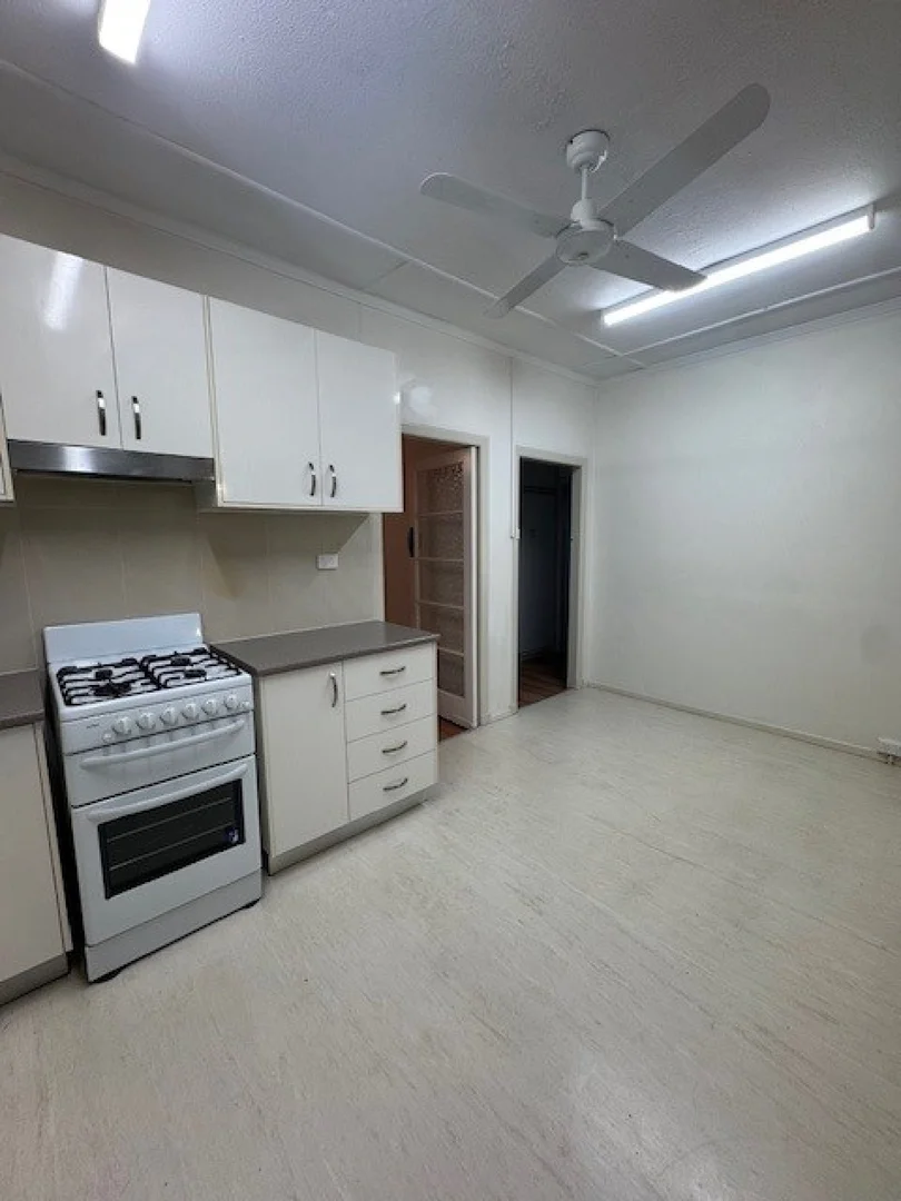 376 Rode Road, Chermside QLD 4032 photo 5