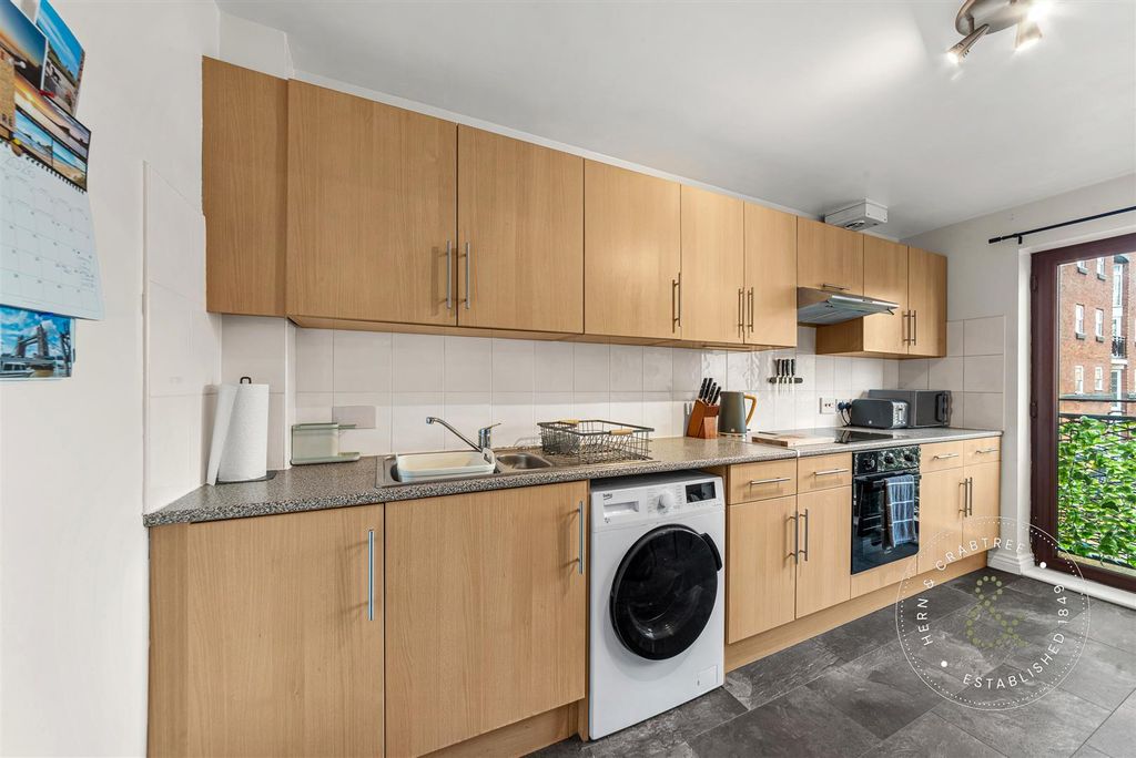 Additional image 9 of 2 bed flat for saleYork Court, Schooner Way, Cardiff CF10