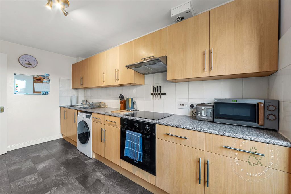 Additional image 10 of 2 bed flat for saleYork Court, Schooner Way, Cardiff CF10