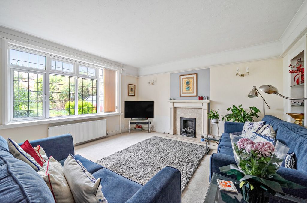 Additional image 5 of 4 bed detached house for saleCranmore Lane, Aldershot, Hampshire GU11