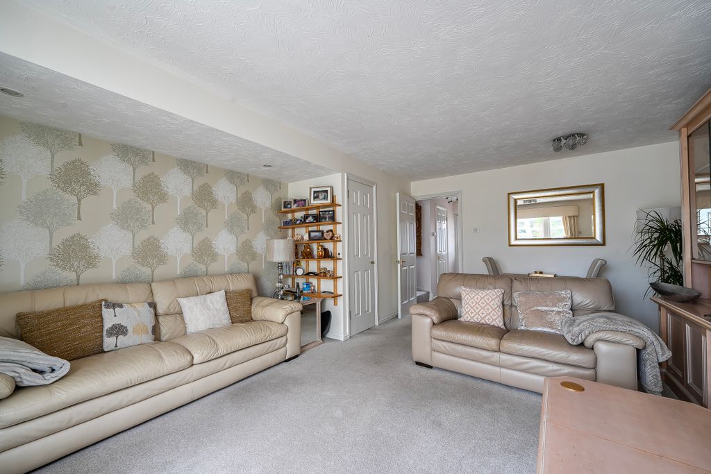 Additional image 4 of 4 bed end terrace house for saleLapwing Way, Abbots Langley, Hertfordshire WD5
