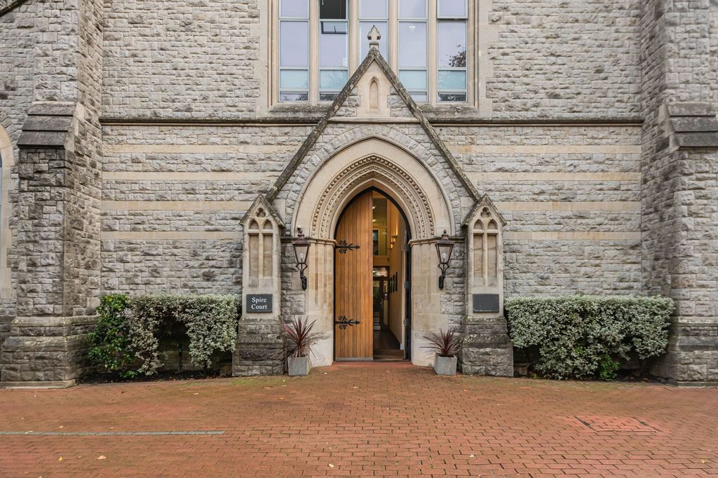 Additional image 22 of 2 bed flat for saleCrescent Road, Beckenham BR3