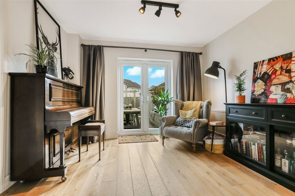 Additional image 6 of 4 bed detached house for saleBisset Place, Bathgate, West Lothian EH48