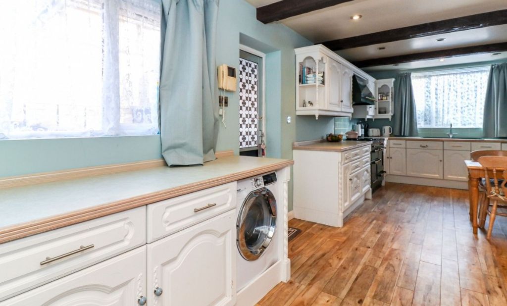 Additional image 6 of 3 bed bungalow for saleGallows Hill Lane, Abbots Langley WD5