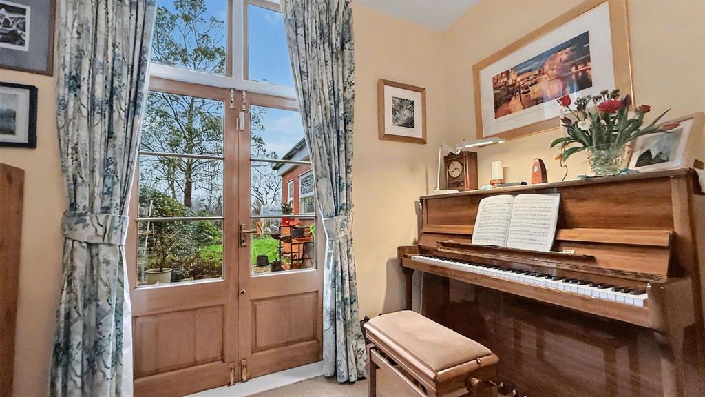 Additional image 7 of 3 bed semi-detached house for saleMary Vale Road, Bournville, Birmingham B30