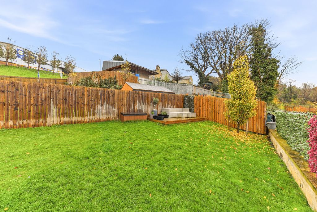 Additional image 20 of 2 bed end terrace house for saleBobbin Row, Leeds LS12
