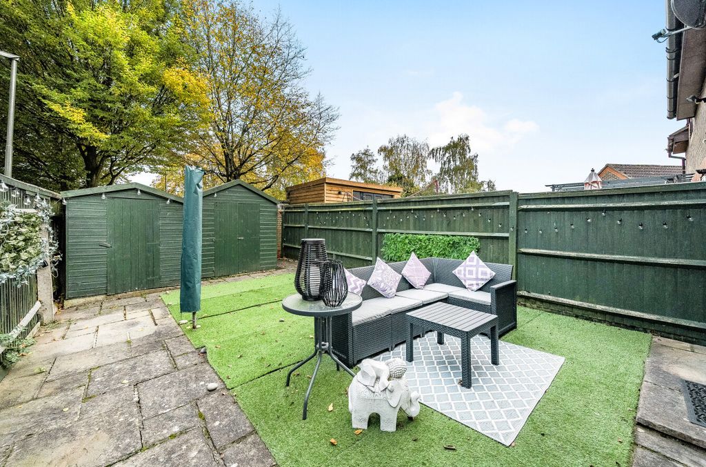 Additional image 11 of 3 bed end terrace house for saleWoking, Surrey GU21