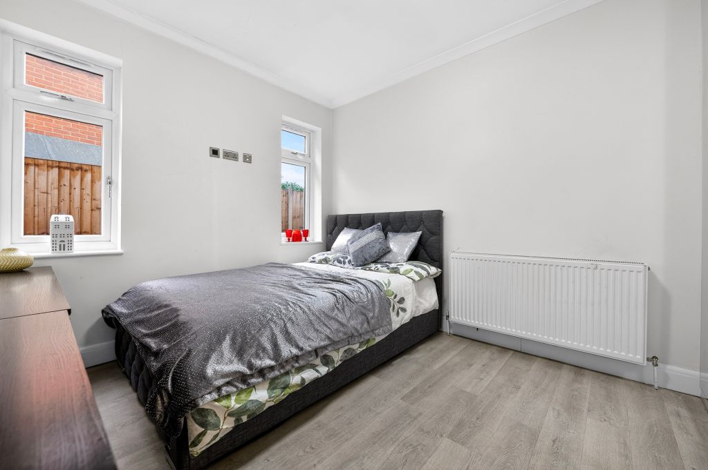 Additional image 9 of 5 bed detached bungalow for saleErith Road, Bexleyheath DA7