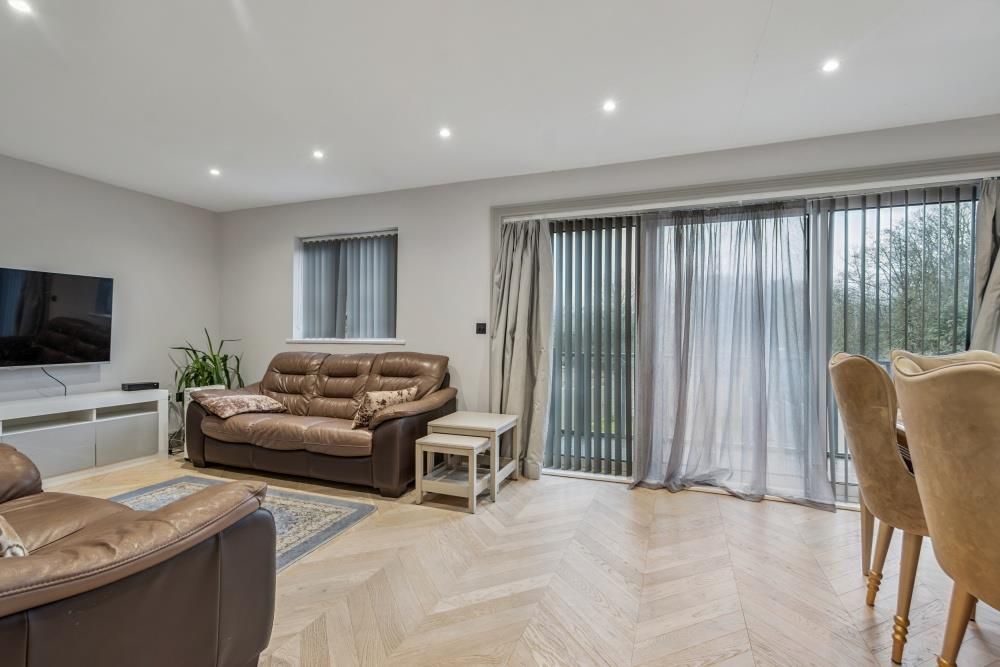 Additional image 4 of 5 bed terraced house for saleAlva Way, Watford WD19