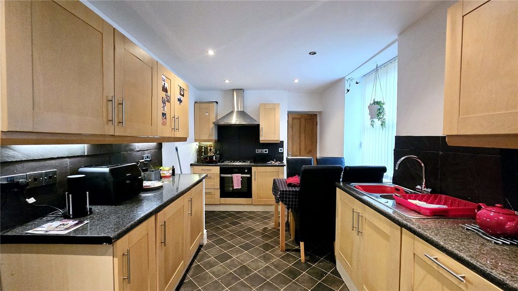 Additional image 2 of 1 bed flat for saleBryn Goleu Avenue North, Holyhead, Isle Of Anglesey LL65