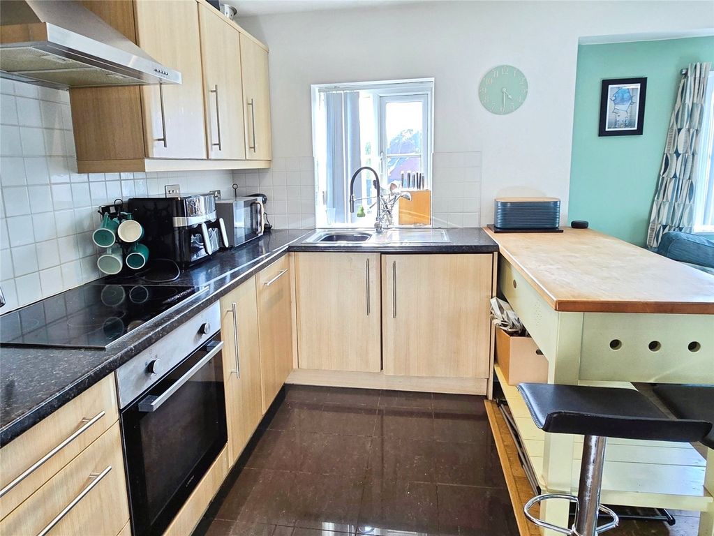 Additional image 6 of 2 bed flat for saleGittin Street, Oswestry, Shropshire SY11