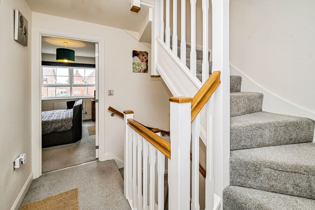 Additional image 6 of 4 bed town house for saleGrand Junction, Aylesbury HP22