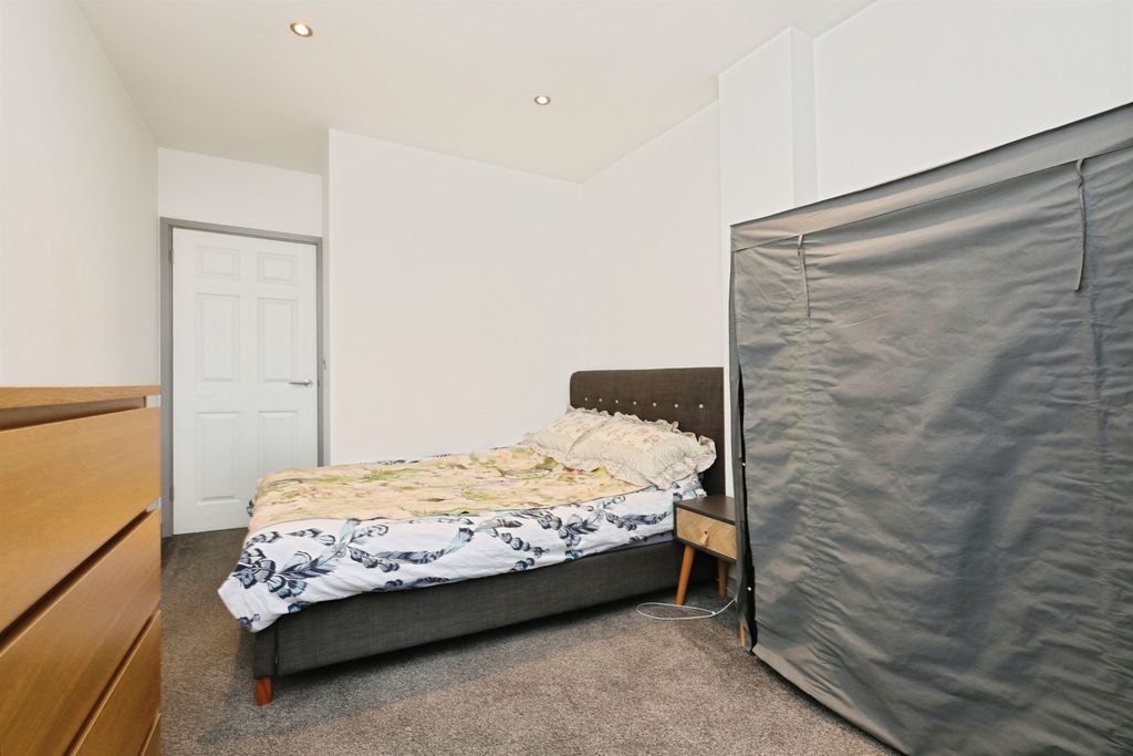 Additional image 9 of 1 bed flat for salePrinces Street, Doncaster DN1