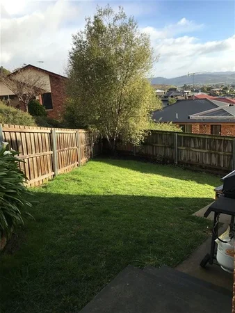 Additional image 9 of 1/10 Ashwood Court, Austins Ferry TAS 7011