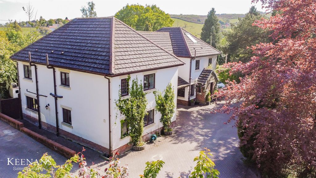 Additional image 24 of 5 bed detached house for saleManchester Road, Barnoldswick BB18