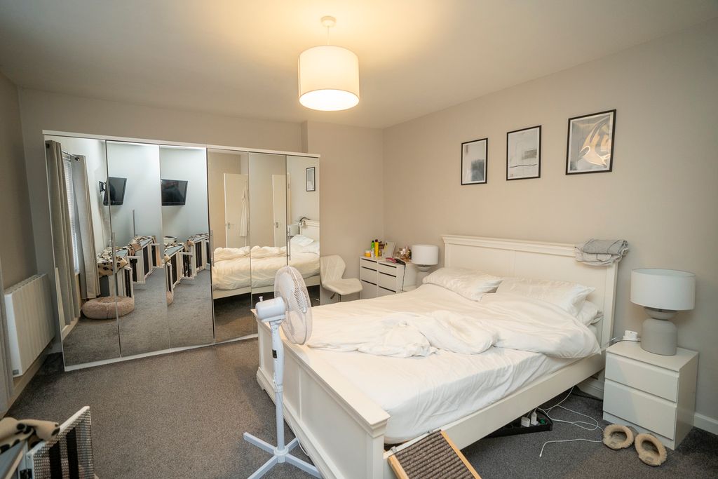 Additional image 10 of 3 bed flat for saleHigh Street, Llangefni LL77
