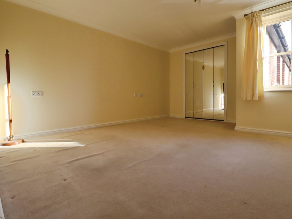 Additional image 9 of 1 bed flat for saleCardiff Road, Llandaff, Cardiff CF5