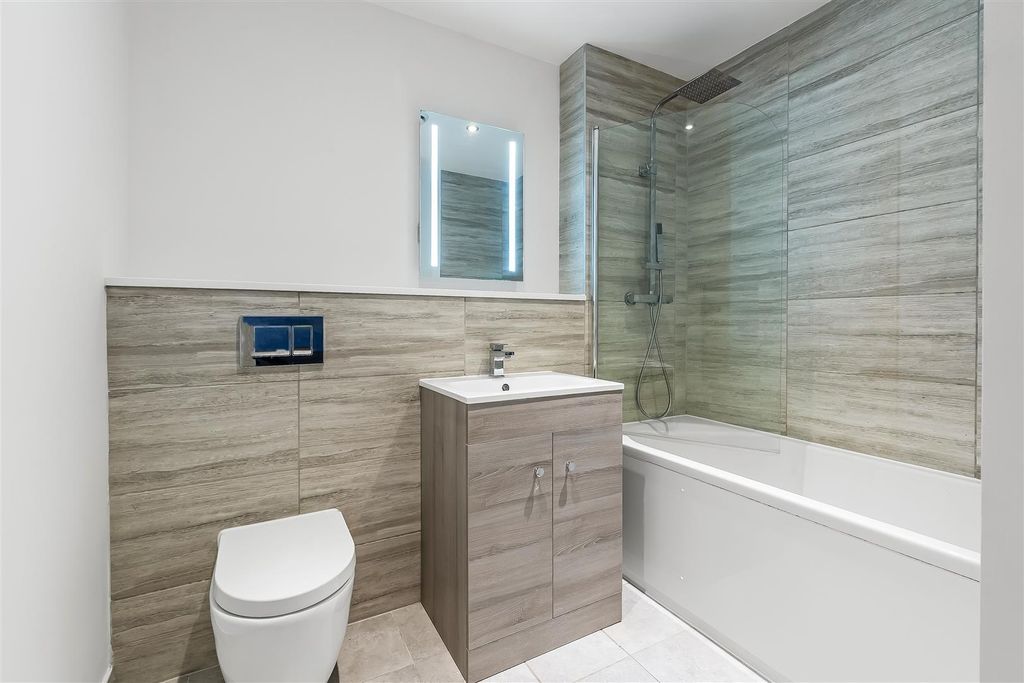 Additional image 6 of 1 bed flat for saleDeepdene House, Dorking RH5