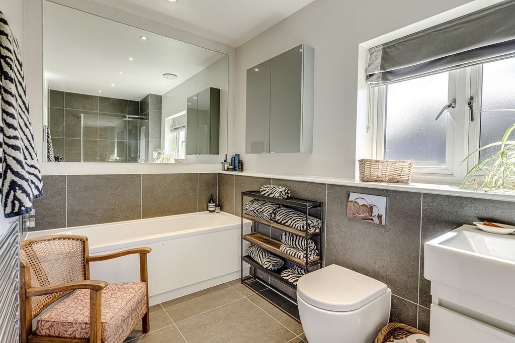 Additional image 42 of 4 bed detached house for saleThe Brackens, Benfleet SS7
