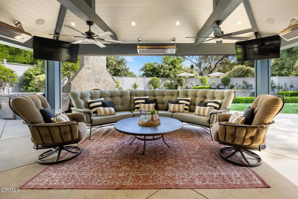 Additional image 57 of 555 Meadow Grove Street, La Canada Flintridge, CA 91011