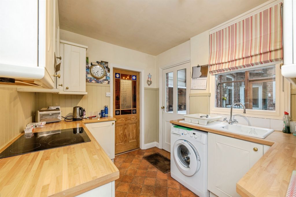 Additional image 10 of 3 bed property for saleThe Green Road, Ashbourne DE6