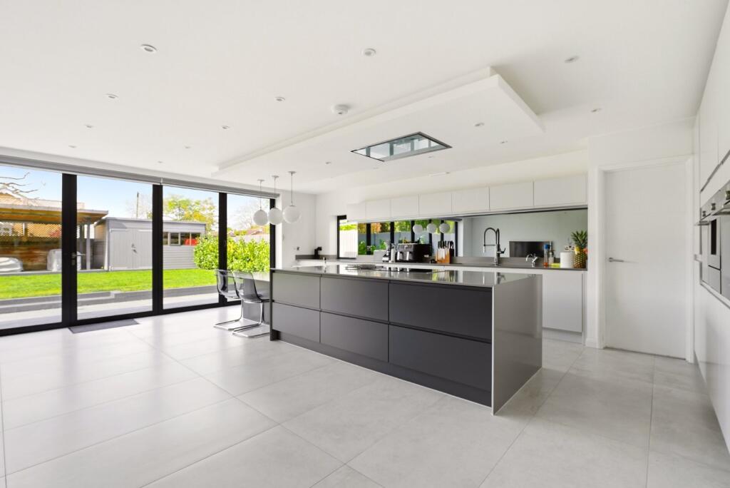 Additional image 2 of Oakwood Road, Bricket Wood, St. Albans, Hertfordshire, AL2