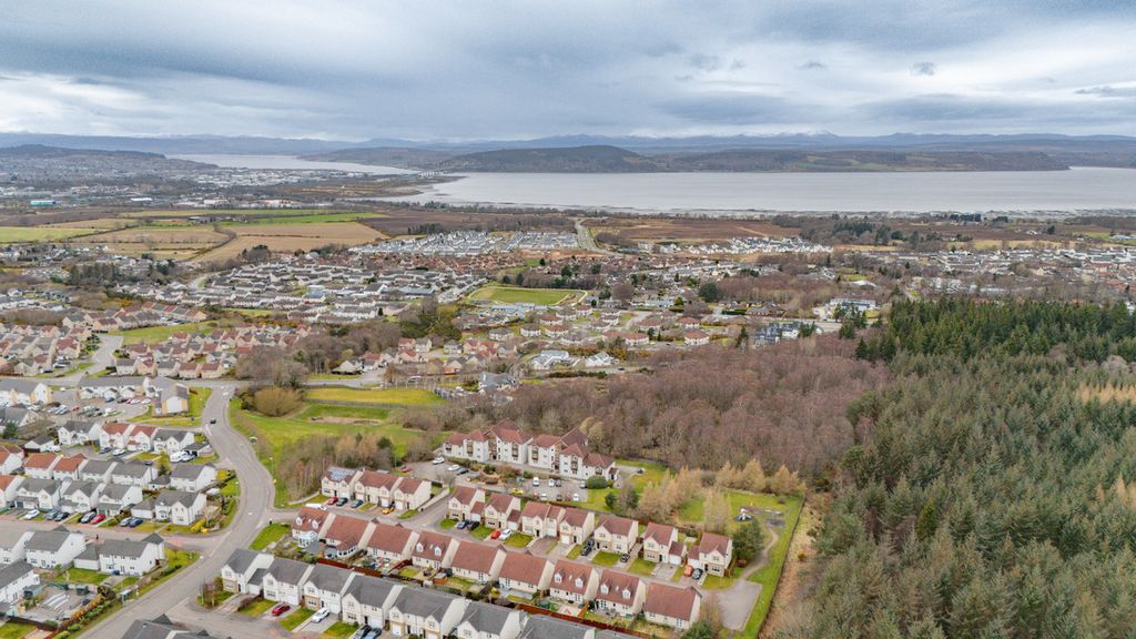 Additional image 32 of 2 bed flat for saleAdmirals Court, Inverness IV2