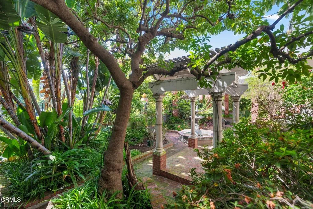 Additional image 119 of 2341 Meadow Valley Terrace, Los Angeles, CA 90039
