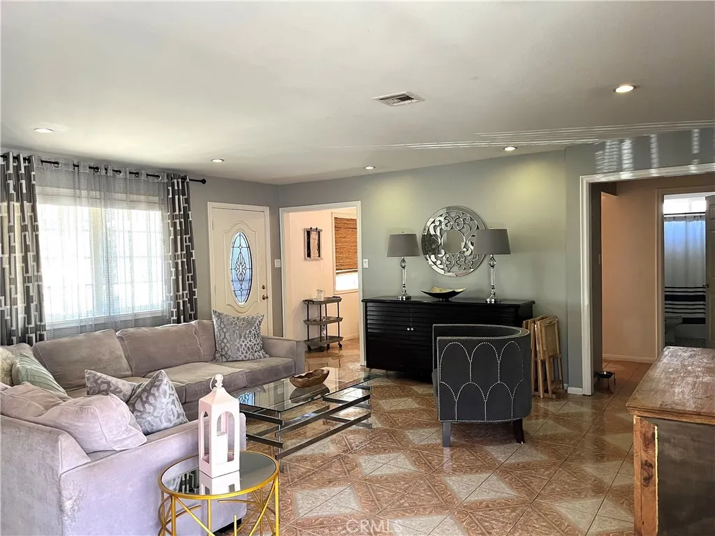 Additional image 40 of 13708 Carfax Ave, Bellflower, CA 90706