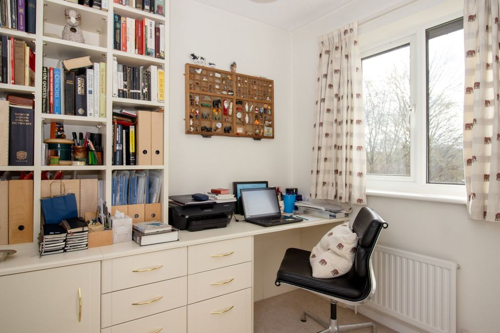 Additional image 7 of 4 bed detached house for saleOrchard Close, Alresford SO24