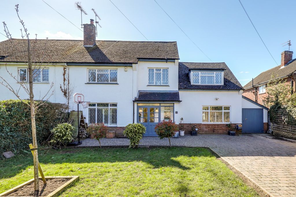 4 bed semi-detached house for saleSt. Johns Road, Stansted, Essex CM24