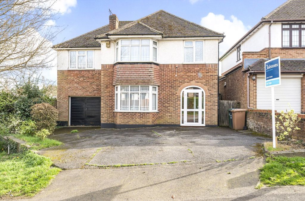 5 bed detached house for saleTrowley Rise, Abbots Langley, Hertfordshire WD5