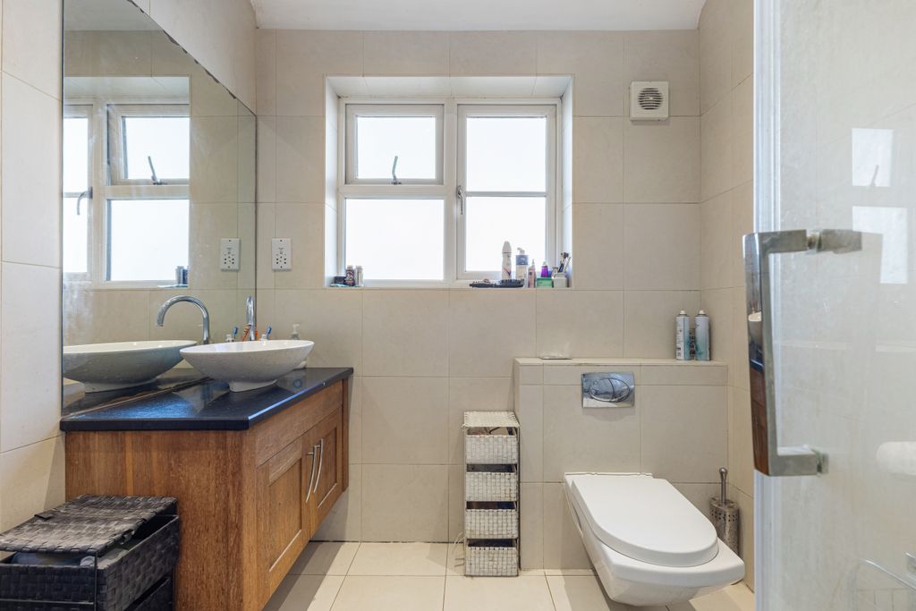Additional image 12 of 5 bed detached house for saleAbbots Langley, Hertfordshire WD5