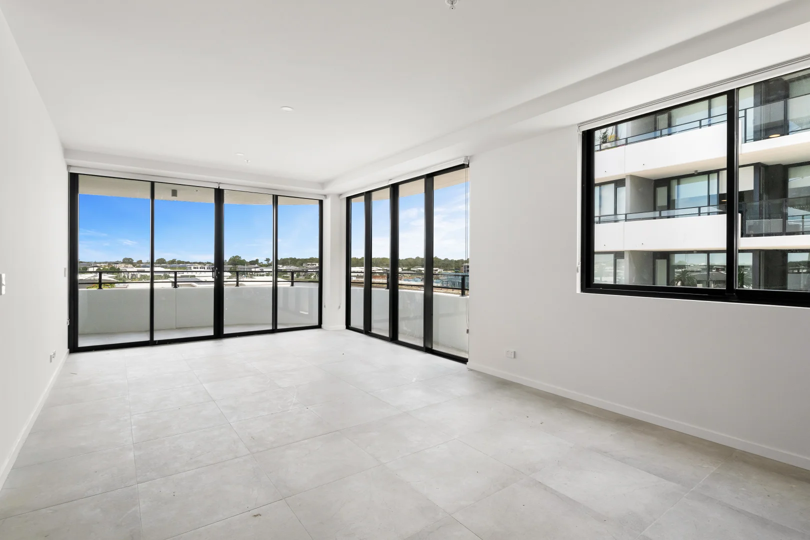 Additional image 4 of 2408/1 Grant Avenue, Hope Island QLD 4212