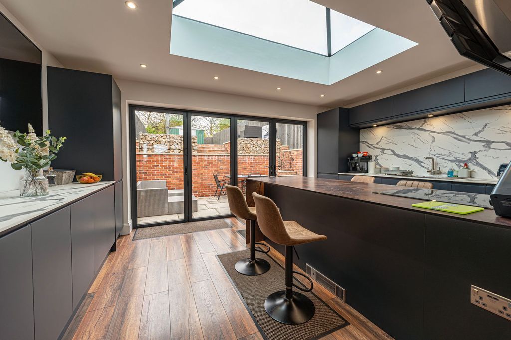 Additional image 9 of 3 bed semi-detached house for saleBrynglas Avenue, Newport NP20