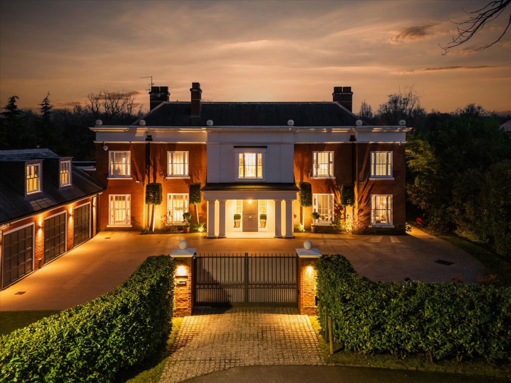 6 bed detached house for saleKeepers Walk, Wentworth, Virginia Water, Surrey GU25