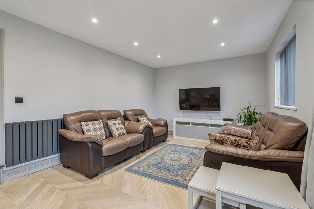 Additional image 5 of 5 bed terraced house for saleAlva Way, Carpenders Park, Watford WD19