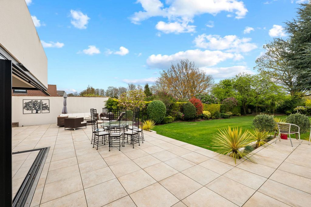Additional image 30 of 4 bed detached house for saleGilhams Avenue, Banstead SM7