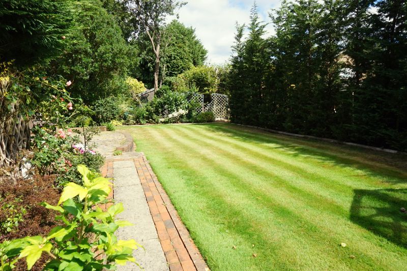 Additional image 18 of 4 bed detached house for saleColcokes Road, Banstead SM7