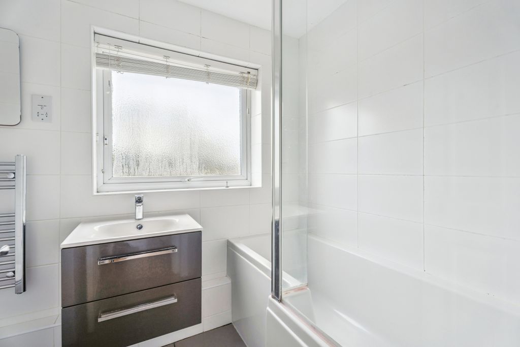 Additional image 6 of Studio for saleWhite Hill Court, Berkhamsted, Hertfordshire HP4
