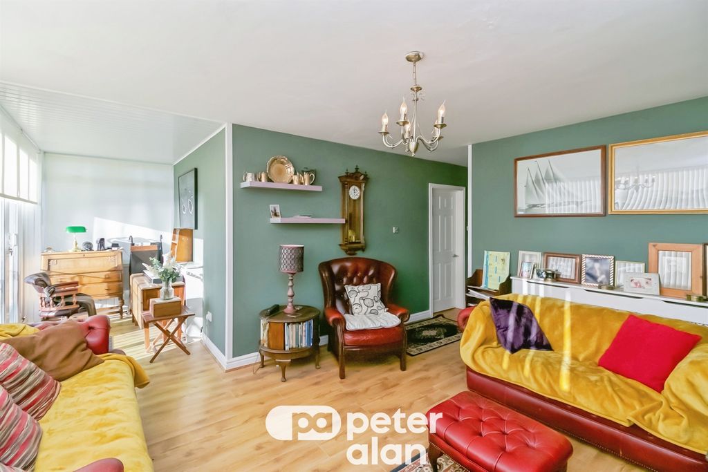 Additional image 3 of 2 bed flat for saleMaesycoed, Barry CF62